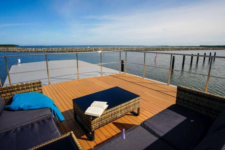 Hausboot Fjord Polaris Mit Biosauna In バース エクステリア 写真