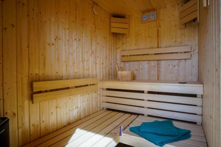 Hausboot Fjord Polaris Mit Biosauna In バース エクステリア 写真